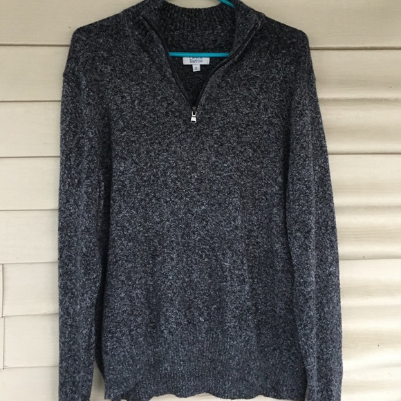 Mens long sleeve sweater with zipper up collar. - Picture 1 of 8